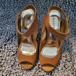 Bakers Debbi Heels